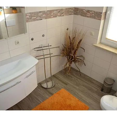 Seelilie 1 Comfortable Glowe